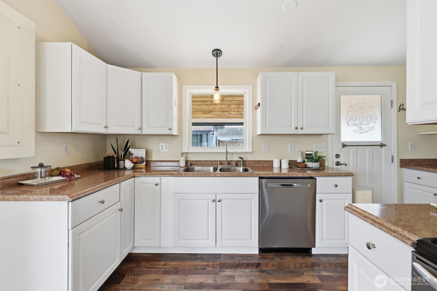 2224 Chestnut Street Everett WA 98201