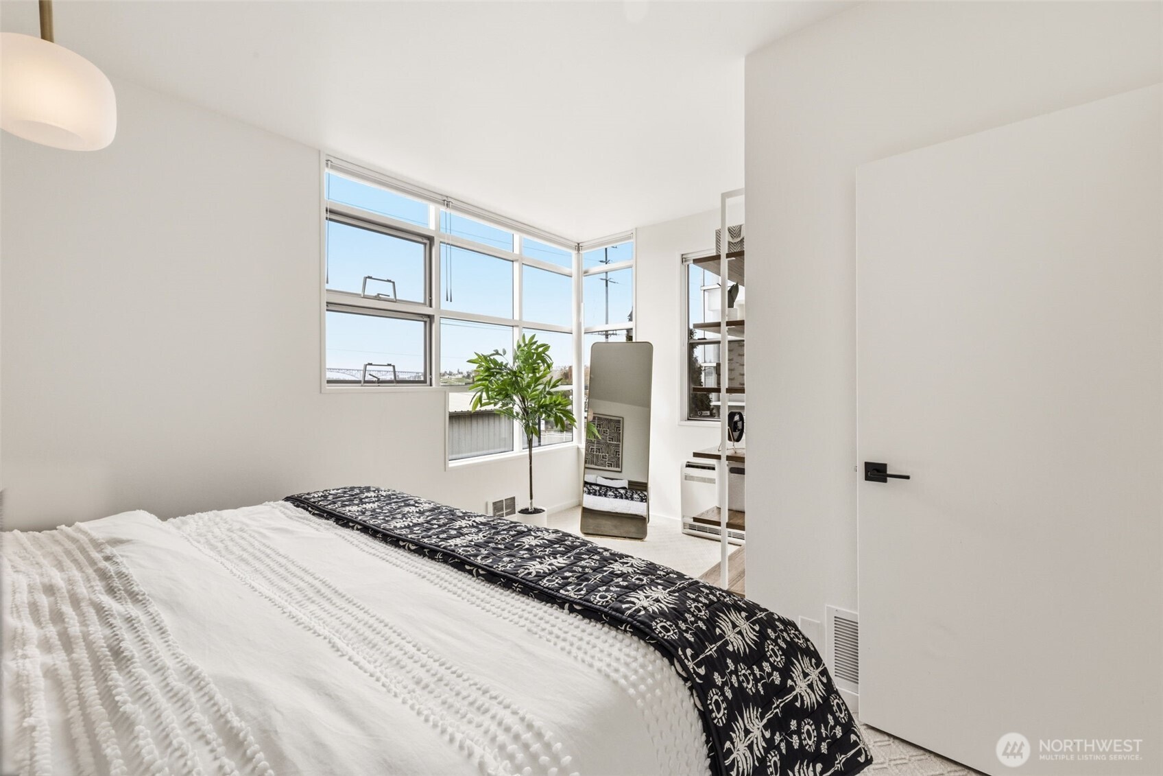 2364 Fairview Avenue E Seattle WA 98102