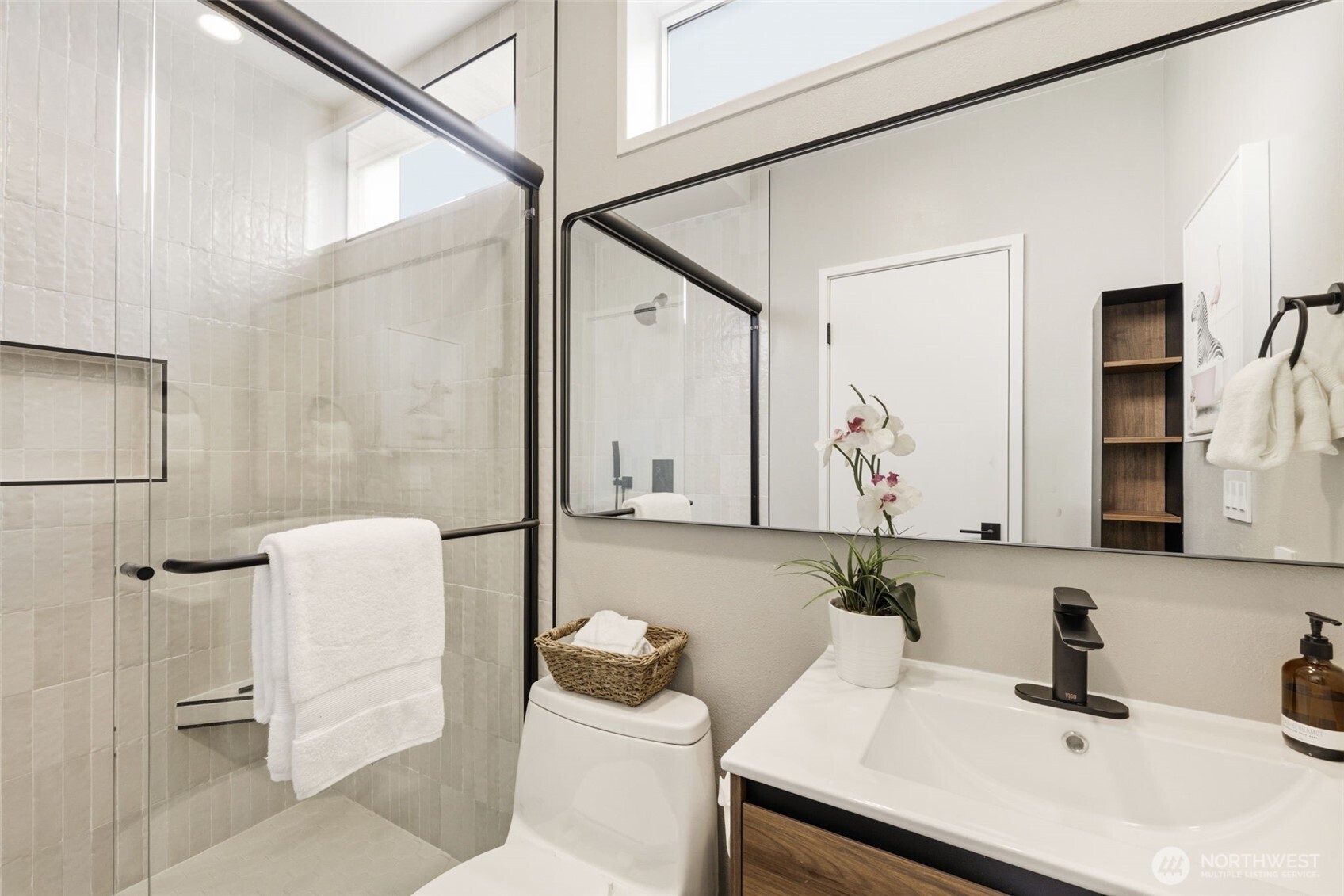 2364 Fairview Avenue E Seattle WA 98102