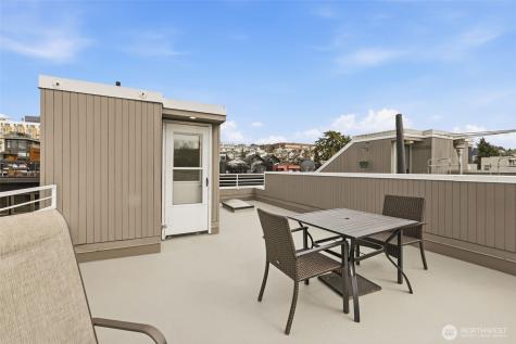 2364 Fairview Avenue E Seattle WA 98102