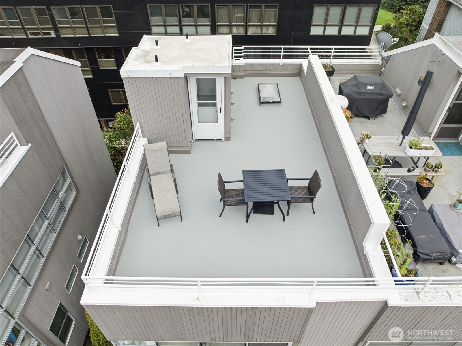2364 Fairview Avenue E Seattle WA 98102