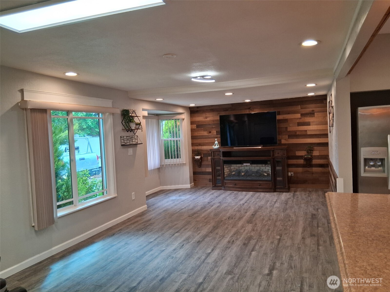 8242 S 128th Street Seattle WA 98178