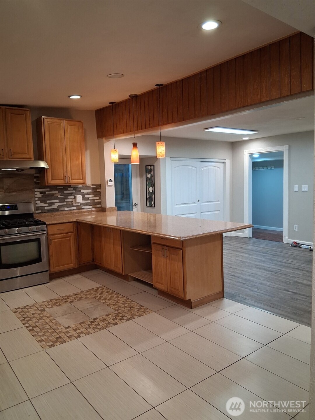 8242 S 128th Street Seattle WA 98178