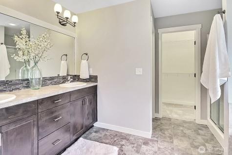 23893 SE 284th Place Maple Valley WA 98038