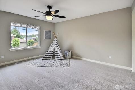 23893 SE 284th Place Maple Valley WA 98038