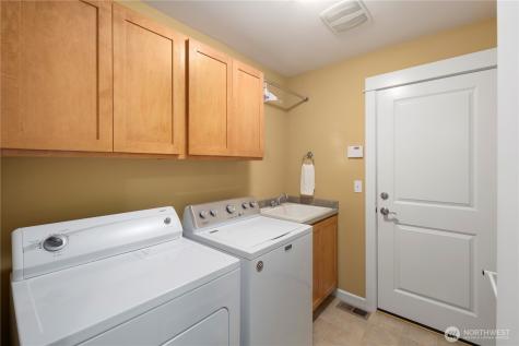 981 E Lakeshore Drive Allyn WA 98524