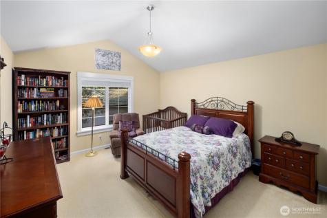981 E Lakeshore Drive Allyn WA 98524