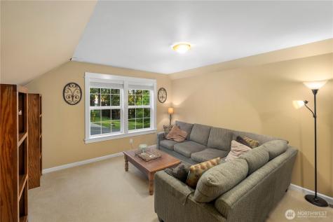 981 E Lakeshore Drive Allyn WA 98524
