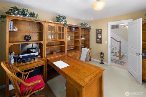 981 E Lakeshore Drive Allyn WA 98524