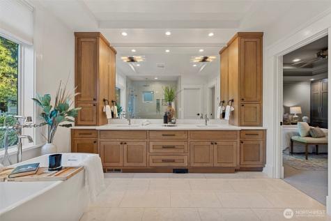6006 128th Avenue NE Kirkland WA 98033