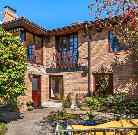 12715 Palatine Avenue N Seattle WA 98133