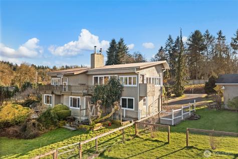 9722 SW Windmill Street Vashon WA 98070