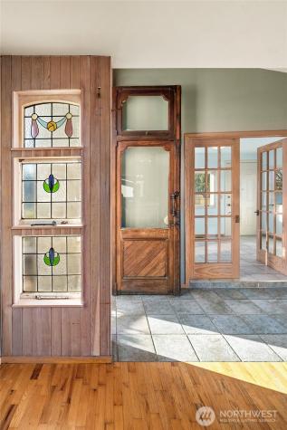 9722 SW Windmill Street Vashon WA 98070