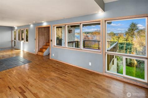 9722 SW Windmill Street Vashon WA 98070