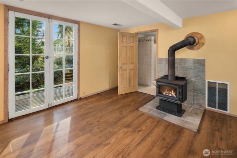 9722 SW Windmill Street Vashon WA 98070
