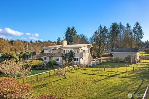 9722 SW Windmill Street Vashon WA 98070