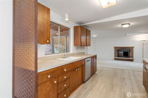 28841 23rd Avenue S Federal Way WA 98003