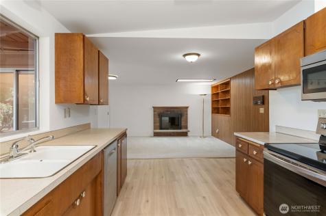 28841 23rd Avenue S Federal Way WA 98003