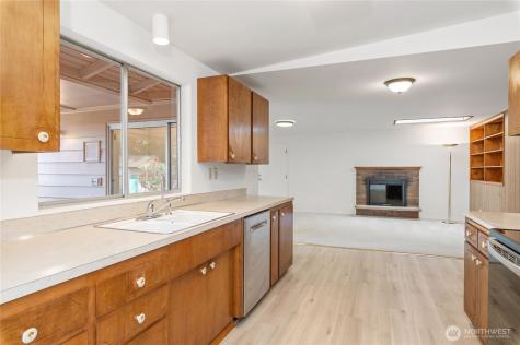 28841 23rd Avenue S Federal Way WA 98003