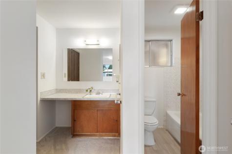 28841 23rd Avenue S Federal Way WA 98003