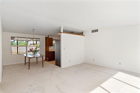 28841 23rd Avenue S Federal Way WA 98003