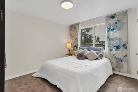 2212 186th Avenue NE Redmond WA 98052