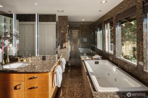 3925 NE Surber Drive Seattle WA 98105