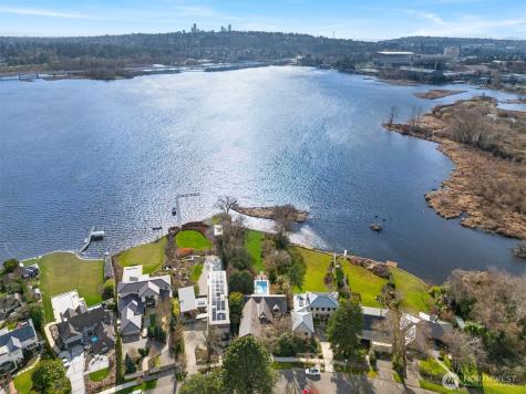 3925 NE Surber Drive Seattle WA 98105