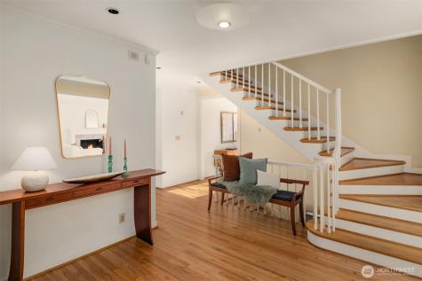 3925 NE Surber Drive Seattle WA 98105