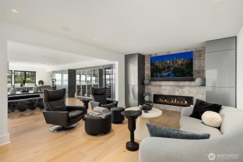 9205 SE Shoreland Drive Bellevue WA 98004