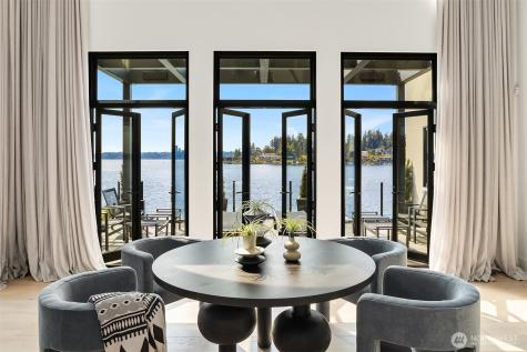 9205 SE Shoreland Drive Bellevue WA 98004
