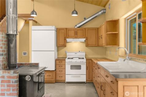 12 Tuckaway Road Twisp WA 98856