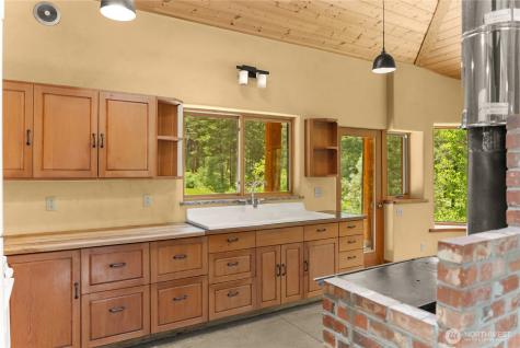 12 Tuckaway Road Twisp WA 98856