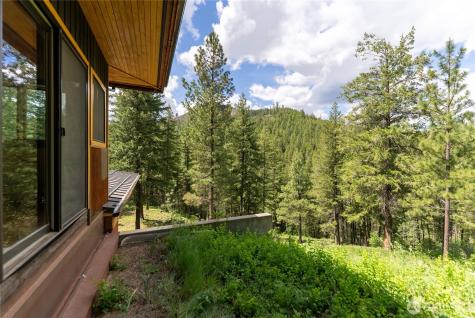 12 Tuckaway Road Twisp WA 98856
