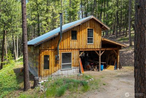 12 Tuckaway Road Twisp WA 98856