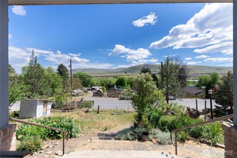 633 N 3rd Avenue Okanogan WA 98840