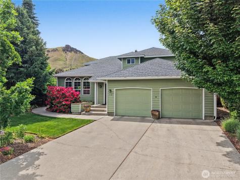 718 Kriewald Court Wenatchee WA 98801
