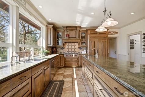 2910 SE 282nd Court Camas WA 98607