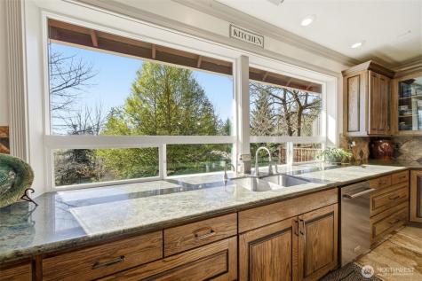 2910 SE 282nd Court Camas WA 98607