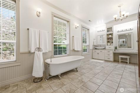 2910 SE 282nd Court Camas WA 98607