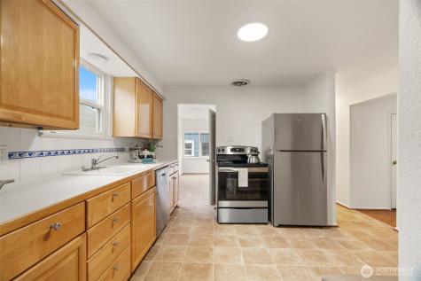 921 N 50th Street Seattle WA 98103