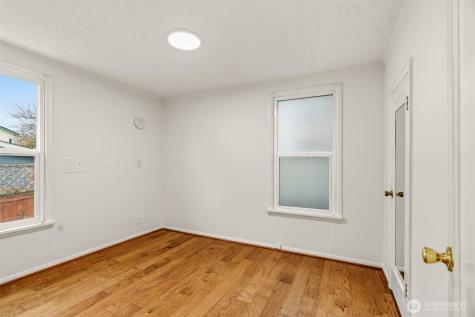 921 N 50th Street Seattle WA 98103