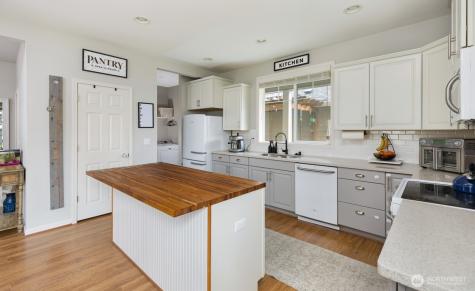 16403 77th Avenue Court E Puyallup WA 98375