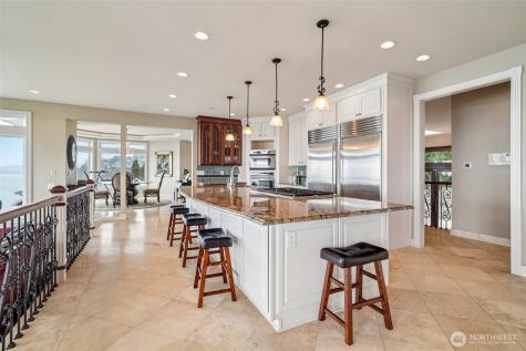 2318 Sunnyside Heights Drive Steilacoom WA 98388