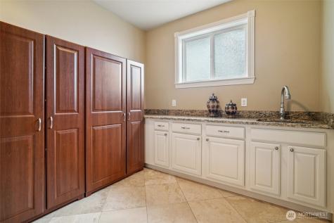 2318 Sunnyside Heights Drive Steilacoom WA 98388