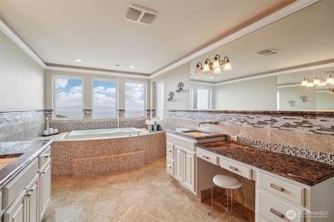 2318 Sunnyside Heights Drive Steilacoom WA 98388