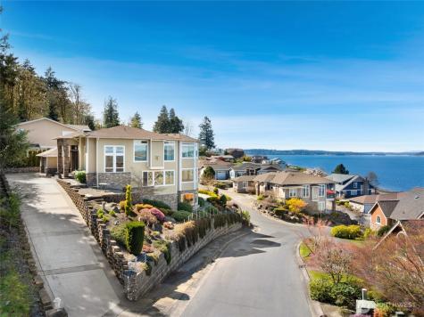 2318 Sunnyside Heights Drive Steilacoom WA 98388