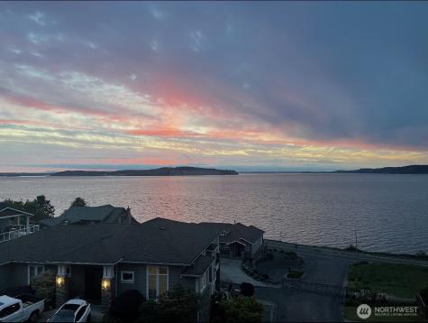 2318 Sunnyside Heights Drive Steilacoom WA 98388