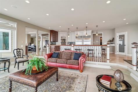 2318 Sunnyside Heights Drive Steilacoom WA 98388