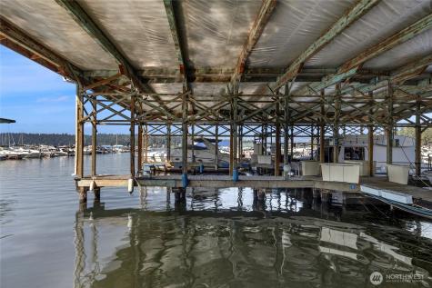 3911 Lake Washington Boulevard SE Bellevue WA 98006